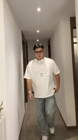 ❣️Bagaimana cara terlihat bagus saat Anda gemuk?#OOTD #COD #outfit #outfitideas #casualstyle #mensfashion #mensoutfit #menstyle #basicfit #oversizeoutfit #baggyclothes #baggyoutfit #baggystyle #baggypants #oversizeclothes #oversizedshirt #oversizepants 