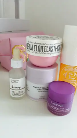 Airport vlog 💝🤩✈️ #fyp #foryou #preppy #preppyaesthetic #preppylifestyle #preppyroutine #preppyvlog #airportvlog #xyzbca #viral #blowthisup 