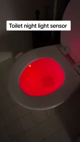 The toilet night light sensor detect motion in darkness. it turns on when motion is detected around your toilet bowl in dark,lighting your way in the bathroom. #toiletlight #toiletnightlight #toiletsensor #homeneeds #bathroom #homeessentials #foryoupage #viral #fypシ 