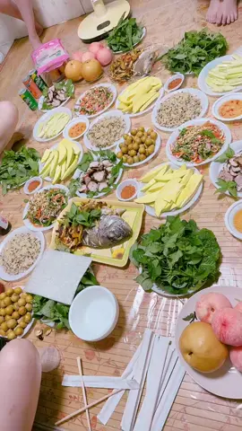 Đến hẹn lại lên 😜🥂🥂🥂🍾