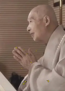 “Chúng ta niệm Phật ở đây, mục đích niệm Phật là cầu vãng sanh, căn nhà này đột nhiên bốc cháy, hoặc là một trận động đất lớn xảy ra, chúng ta liền mau chạy ra ngoài để lánh nạn, đó là tín nguyện hoàn toàn không có! Lúc bình thường nói phát nguyện muốn cầu vãng sanh, đến lúc đó đều là giả, hoàn toàn là giả.” HT. Tịnh Không #hoathuongtinhkhong #phapsutinhkhong 
