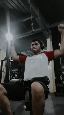 back day pemirsah .  .  .  .  .  .  .  .  .  .  .  .  .  .  .  .  .  .  .  .  .  .  .  .  .  .  .  .      . #CapCut #gym #backday #workout #capcut_edit  #backdayworkout #sehatgamahal #dnafitness #dnafitlimitless #surakarta 