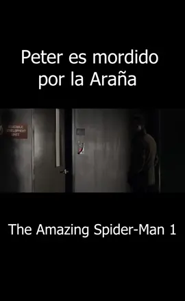 |Escena de la picadura de la Araña a Peter Parker| #peterparker #andrewgarfield #araña #spiderman #spiderbite #marvel #power #theamazingspiderman