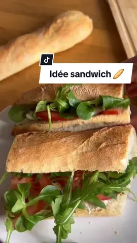 Un sandwich bien croustillant comme on aime 😍 #baguette #sandwich #recette #recettefacile #tiktokfood #ideerecette #Recipe #asmrfood #paulboulangerie 