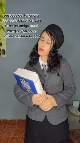 después de discutir con tu mejor amiga en el colegio y ya no quiere sentarse  a tu lado #parati #teamvita #regresoaclases2023 #porsiquieresvolver 