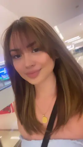 Curtain bangs sabi ko, bakit naman naging full bangs yan bhie 🤣 buti nalang bumagay pa din 🥲 #fullbangs #layeredhair #hairtok #haircut #lalala #fyp #foryou 