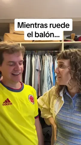 Nuestro homenaje al fútbol femenino que no para de crecer y a las colombianas que hicieron un mundial histórico. #mundialfemenino #TikTokDeportes #parejadelmundial #JeroFreixas #Parejas #Futbol #Comedia 