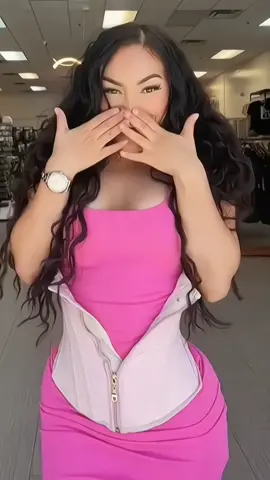 #waisttrainer #outfit #shapewear #snatchedwaist #OOTD #bodysuit #fajas #shapeweargirl #kimkardashian #leggings #bbl #fashion #beauty #waistshapers #underwear #viral #fyp 