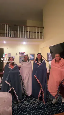 Im not crying you are #fyp #foryoupage #BestFriends #blankets 