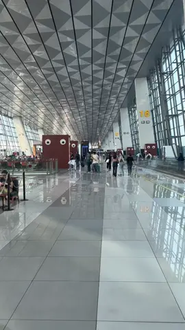 Gate Terminal 3 Bandara Soetta bikin kaki pegel-pegel 🥹 #fyp #bandarasoekarnohatta 