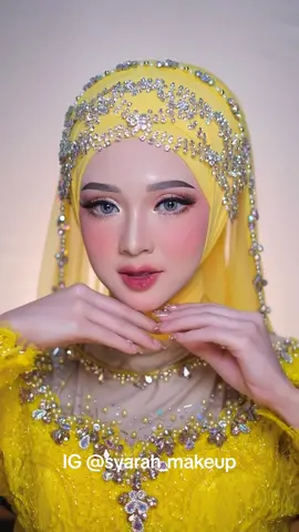 Pake baju kuning buat acara nikah? Siapa takut ☺️ #fyp #foryourpage #fypシ #makeupartist #muabogor #makeup #syarahmakeup #makeba #cipung #viral #weddingmakeup #kebayakuning 