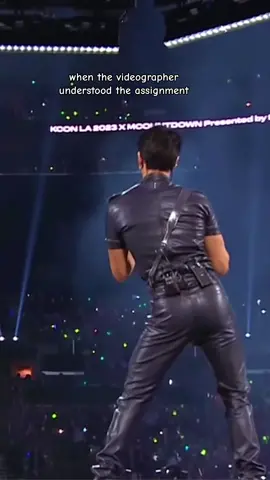 gimme some of them a.ss 👅 #shownu #tomboy #KCONLA 