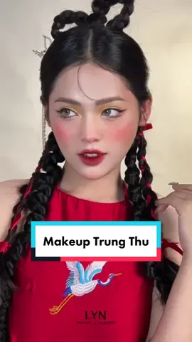 Không khí trung thu đã cập bến tại #LynMakeupStore 🎏 Học viên trả bài nào cũng xs luôn #makeuptrungthu #xuhuong #concepttrungthu #bienhinh 