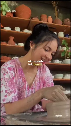 let go of the ones who let go of you🌸💜