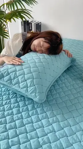 100%  Waterproof Mattress Cover QuiltedCotton Mattress Pad Fitted Bed Sheet Mattress Protector Garterrized Design Bed Cover