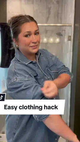 Easy hack to keep those oversized sleeves up  #hack #clothinghacks #oversized #fallfashion #easyhack #easyhacks 