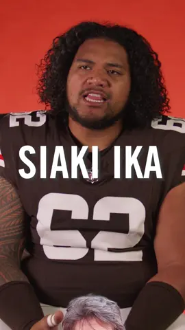 We asked the guys who their celebrity doppelgangers are, and Siaki was spot-on 🤣#nfl #browns #doppelgänger #lookalike 