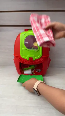 Lancamento Samba Toys Maleta de piquenique! Leve a diversão para todo lugar! E ai gostaram? #bebemoonkids #sambatoys #brinquedos 