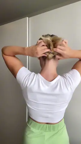 Beautiful hairstyles easy to do part 53 #hair #hairstyle #hairstyles #haitutorial #hairtutorials #hairtutorialsvideo #hairbun #hairtrends #hairtrends2023 #hairhack #hairhacks #hairtips #shorthair #hairclip #hairclaw #newhair