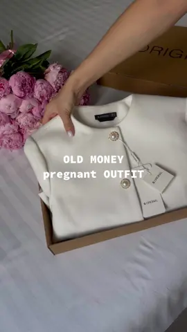 збираюся на побачення🤍 всі елементи одягу відмітила в інстаграм  #grwm #вагітність #pregnant #outfit 