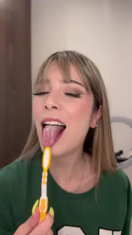 UN ASMR LAVÁNDOME LOS DIENTES 🧐🦷#mouthsounds 