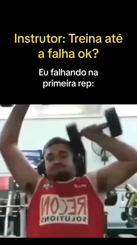 Falhando miseravelmente mkkk #academia #treino #memesfitness #humoracademia #musculação #memestiktok #memes 