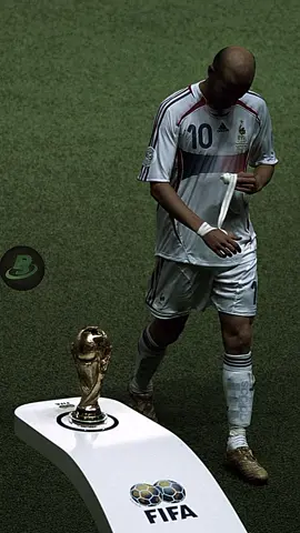 Prime Zidane 2006 gendong perancis sampai final piala dunia #materazzi #zidane #pialadunia #worldcupfinal #berandatiktok #fypシ゚viral