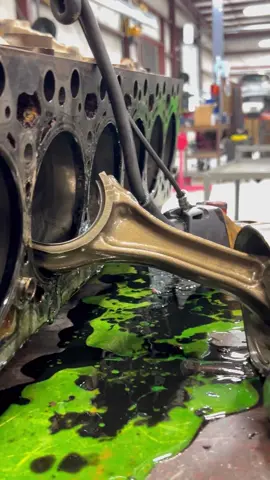 Cummins 6.7L engine tear down and inspection #engine #autoservice #carrepair #mechanic 