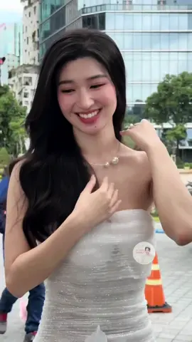 Chủ nhật bắt gặp ebe xinh iuu 🍭💚 #ỈonFamily #FCAhauPhuongNhi #xuhuong #trending #fyp 