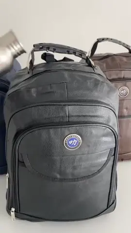 Mais Informações no link da Bio Mochila De Couro Grande Impermeável Trabalho Faculdade Por 71,00 #mochiladecouro #mochilagrande #mochilaimpermeavel #mochila2023 #mochilaescolar #mochilamasculina #mochilafeminina #mochila 