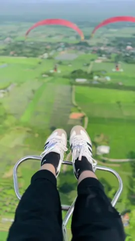🪂🪂 #flyingbirdparamotor #พารามอเตอร์เชียงใหม่ #paramotorchiangmai #paramotor #paraplane #พารามอเตอร์ #ที่เที่ยวเชียงใหม่ #เชียงใหม่อะไรดี 
