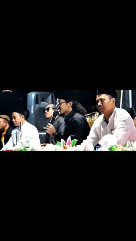 simo Soko bersholawat dalam rangka meningkati hari ulang tahun Indonesia yg ke 78#padangbulan #padangmbulan #jagadsholawatmangkunegara #jagadsholawatmn #gusaflakhamangkunegara #gusafa #santrindalem #xyzbca #zyxcba 