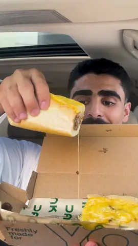 نقدر نصنفه من توب ثري فيلي تشيز ستيك و انت مرتااااح فعلا شي لذيييذ 🥵 . . #مطاعم_بوخالد #مطاعم_الرياض اعلان