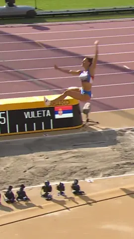 Effortless.  Ivana Spanovic wins the women’s long jump world title with 7.14m.  #WorldAthleticsChamps #athletics #serbia 