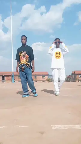 #rwanda🇷🇼🇷🇼_tiktok #kzk_dancer  #amapiano #dancechallenge  #sky #post #dancer 
