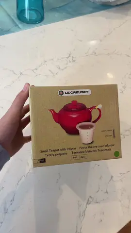 Found this beautiful teapot at an estate sale #fyp #thrifting #shopping #teapot #lecreuset 