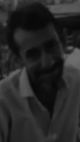 لأيَ سببّ وصل الشاعر الكبير 