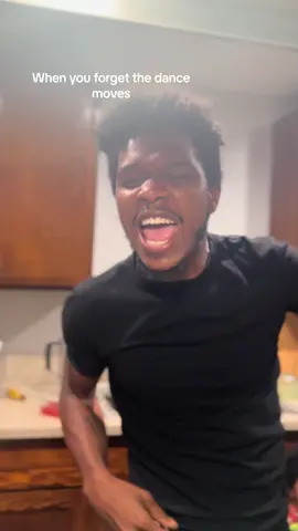 When you forget the dance 🤣🤣🤣 #funny #dancing #dancingdad #fyp #foryoupage  #fypシ #foryou #jokes 