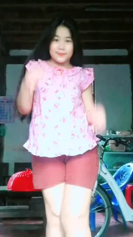 မကရတာကြာပီမို့😚#thethtethnin #ပြတင်းပေါက်မှာရိုက်လို့အလင်းပြန်နေတယ် 