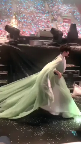 Tiên tử bước ra từ tranh vẽ, Lưu Vũ sinh ra chính là để mặc hán phục #刘宇 #liuyu #lưuvũ 