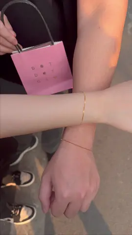 Forever Beacelet, biểu tượng tình yêu bạn luôn mang bên mình #foreverbracelet #foreverbracelethanoi 