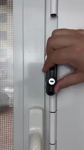 No one can open the window now😏#goodstuff #goodthings #homehacks #householditems #useful #LearnOnTikTok #tiktokmademebuyit #fyp #foryou 