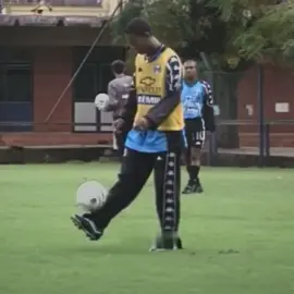 Ronaldinho-Grêmio 🇧🇷👑 #Ronaldinho #Grêmio #fy #viral #brasil