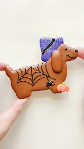 🐶🧙‍♀️#cookievideo #cookiedecorating #cookies #cookiesoftiktok #halloween 