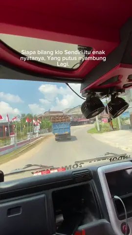 Gak tahan jomblo kayak nya🤪