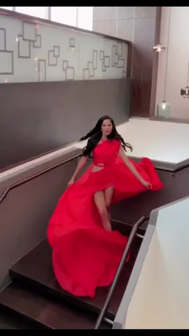 Lady in red 🎶 #lucyliu #lucyliuedit #tribute #fashion #fashiontok #lucyliusupremacy #fashiontiktok #dress #red #reddress 