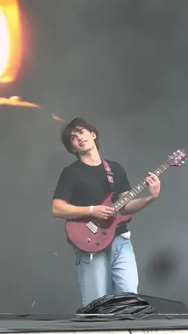 3 weeks till tour!!!