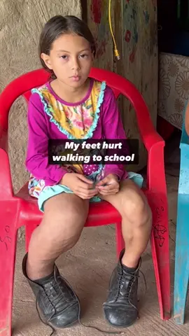 Please read guys.. Nicole walks over 2 hours a day just to get to school. Most days her legs bleed from so mich walking that she cant go to school. Her dream is becoming a doctor and with your help that is what i intend on making happen. We are going to launch a fundraiser in 2-4 days for her. We are going to build her a home and possibly build a school on our farm for more than 140 children who too are hours from a school. If we are to build the school this fundraiser could be upwards of $200,000 as it is going to be a beautiful school that YOU will someday visit. It will build her a home, her dad a business, and all the medical attention she needs. Please be on the lookout. Ill be posting more updates on my ig story soon❤️ #fypシ #murphslife #elsalvador 