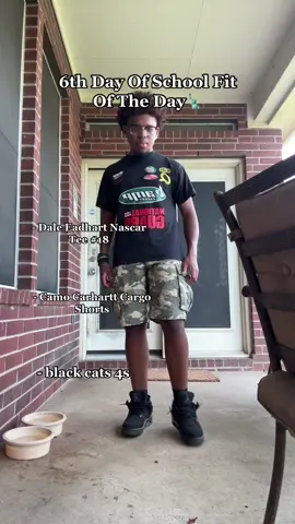 yo ion know why i look 4’11 fam😭#foryou #streetwear #shoes #clothing 