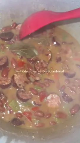 Red Kidney Beans | Rice | Cornbread | • • I did have red snapped on the side too! 😋  • • Monday Night Meal | Quick Weekday Meal | • #weekdaymealideas #redbeansandrice #kidneybeans #cornbread #aesthetic #wifecookingdinner #trendingsong #mondaynightdinner 